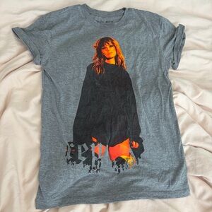 Taylor Swift REPUTATION Exclusive Shirt size Small